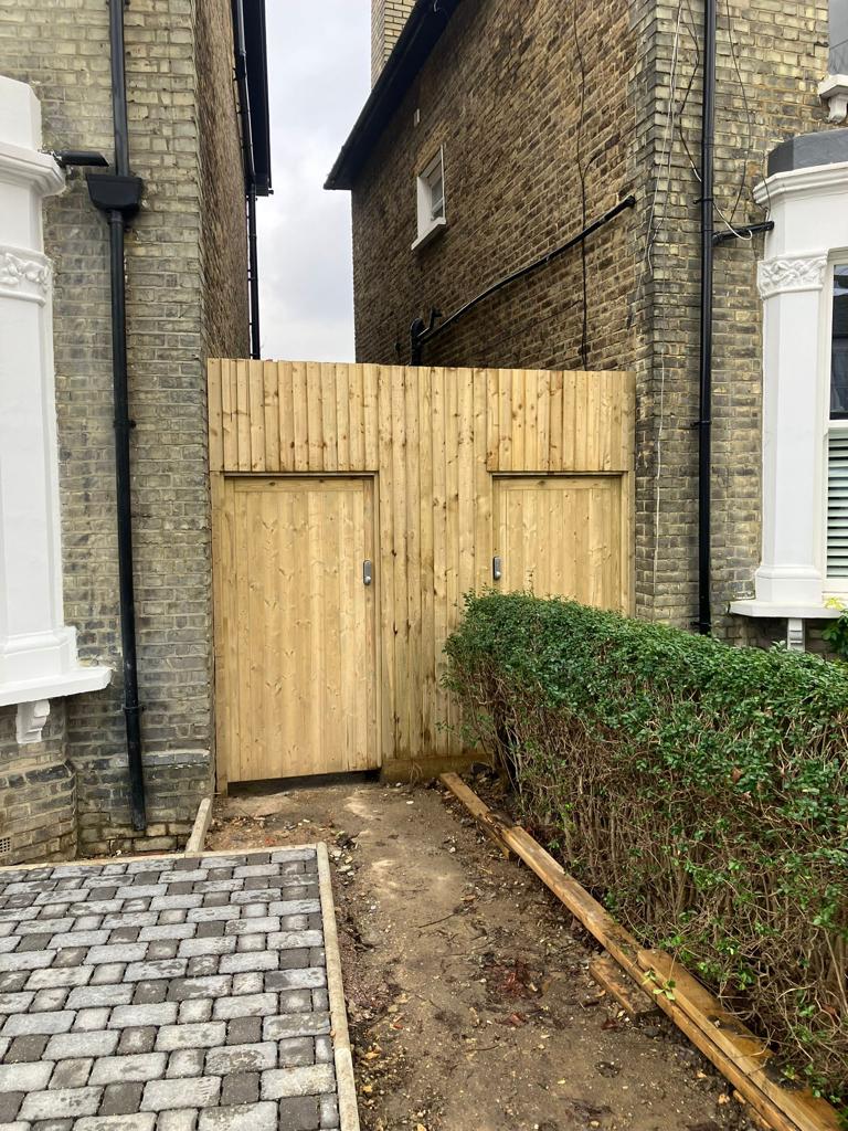 Fencing Installer Bromley